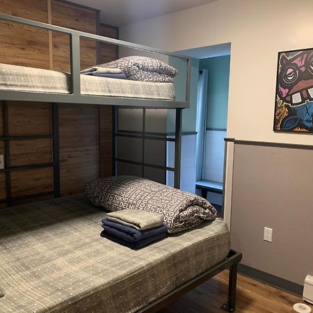 Jasper Downtown Hostel ภายนอก รูปภาพ