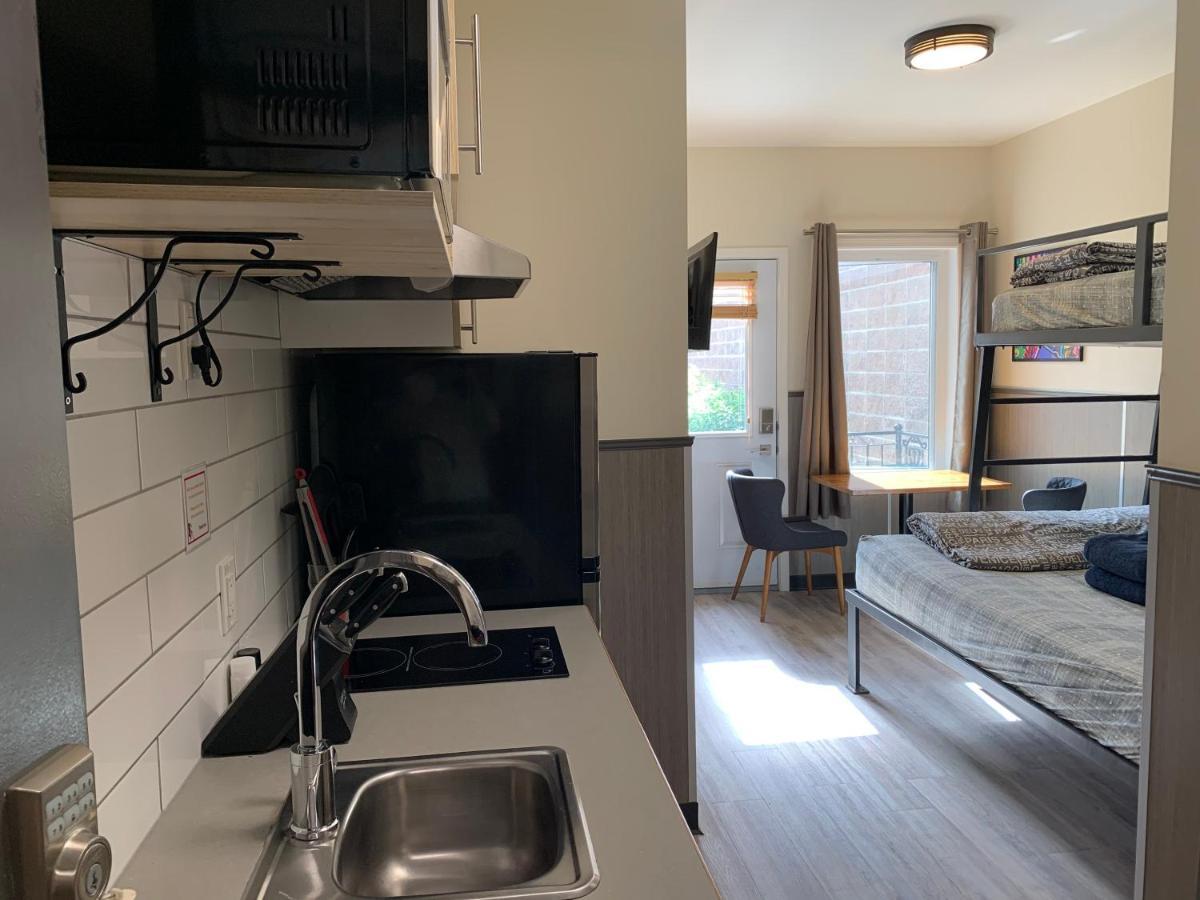 Jasper Downtown Hostel ภายนอก รูปภาพ
