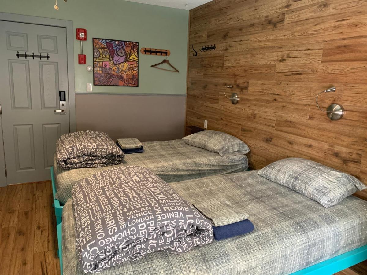 Jasper Downtown Hostel ภายนอก รูปภาพ