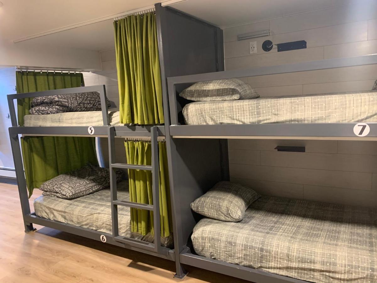 Jasper Downtown Hostel ภายนอก รูปภาพ