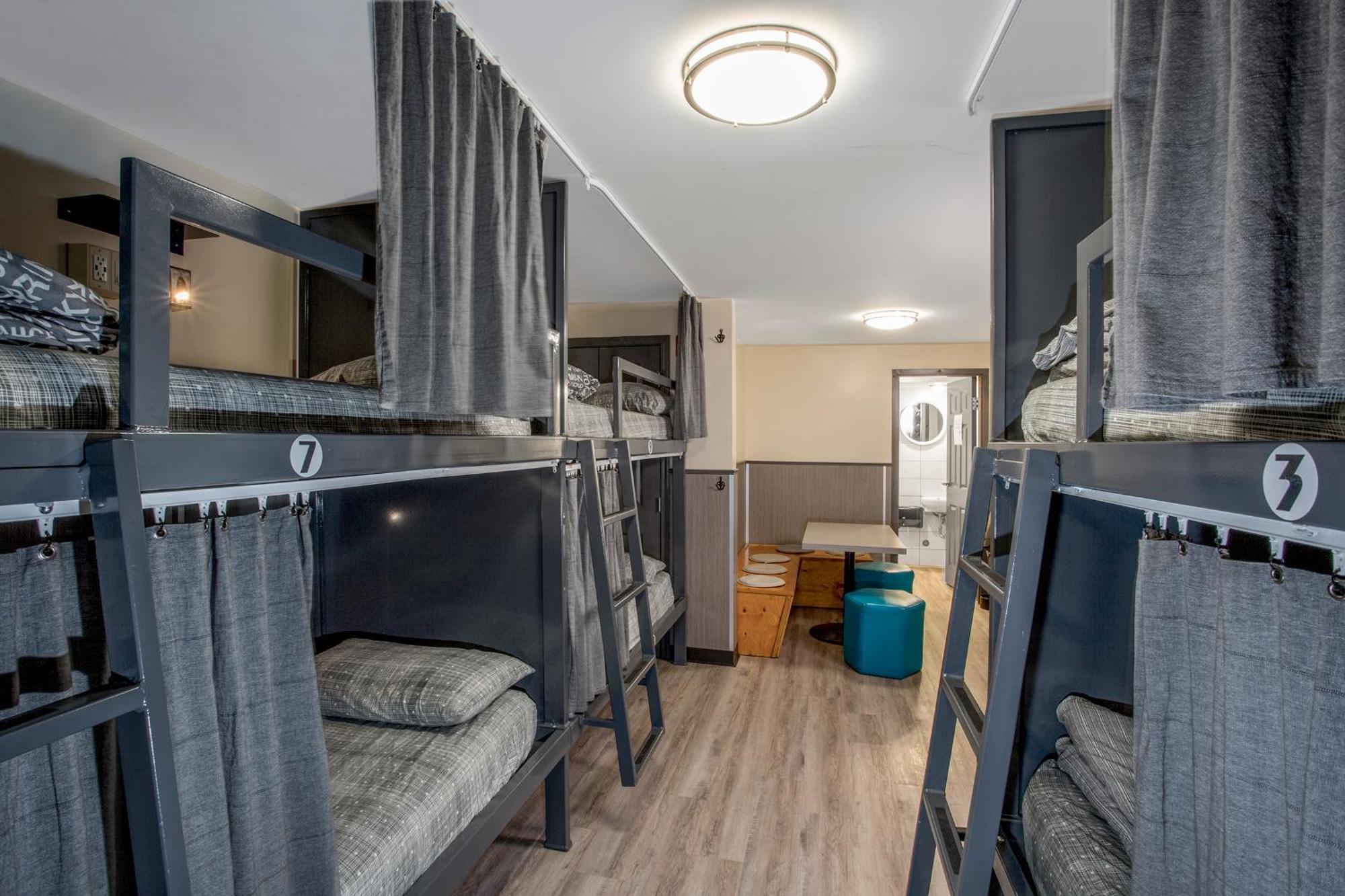 Jasper Downtown Hostel ภายนอก รูปภาพ
