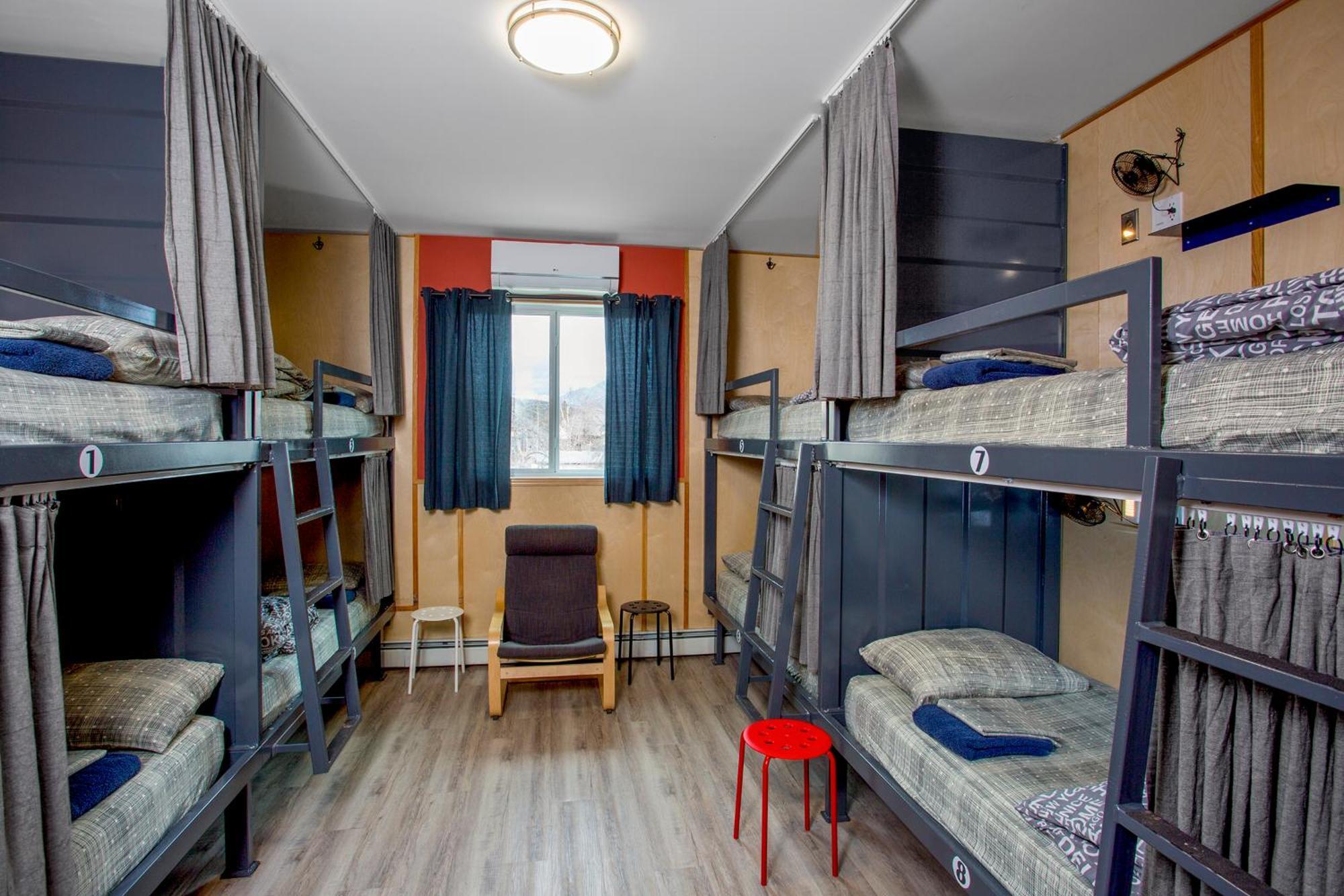 Jasper Downtown Hostel ภายนอก รูปภาพ