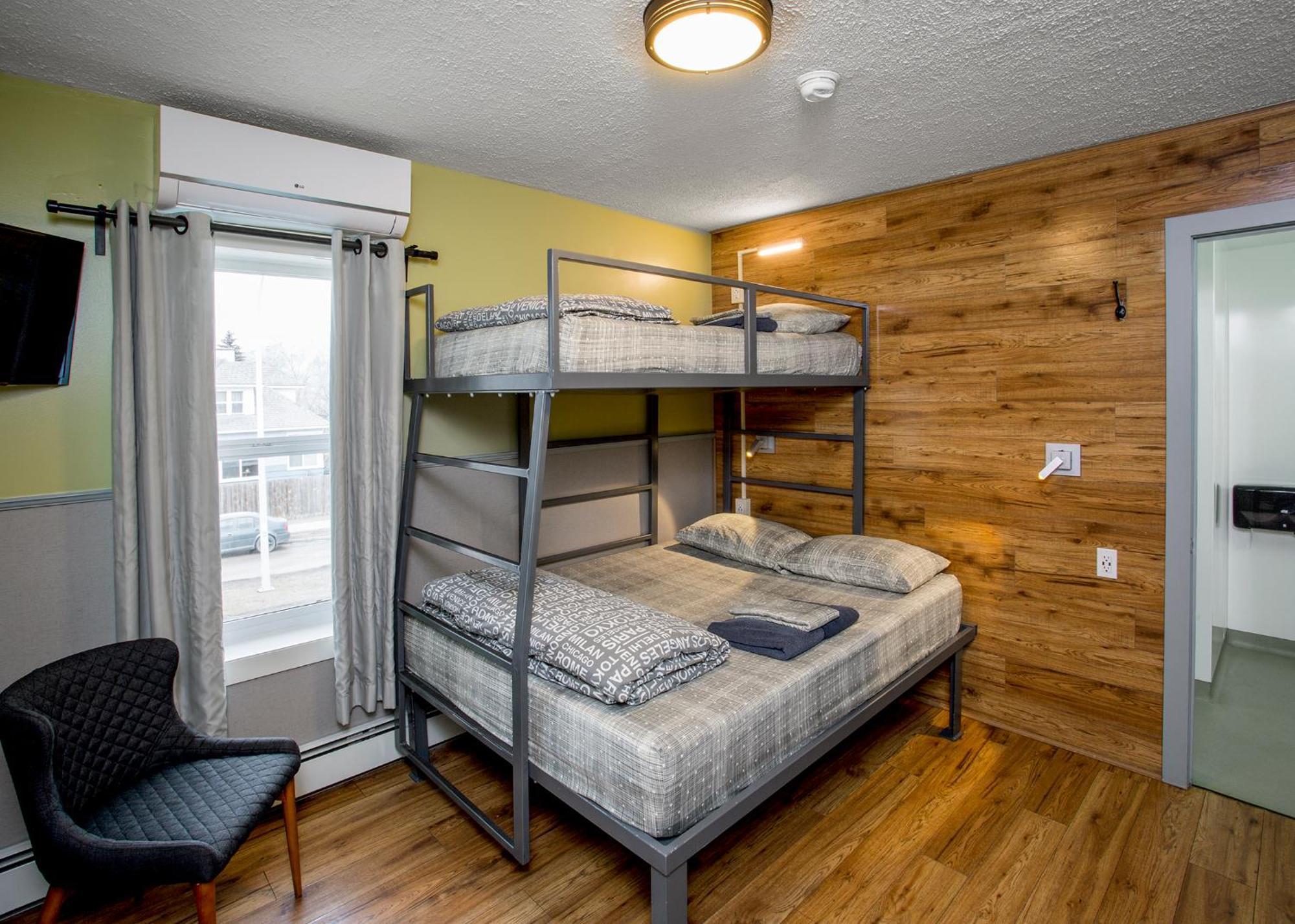 Jasper Downtown Hostel ภายนอก รูปภาพ
